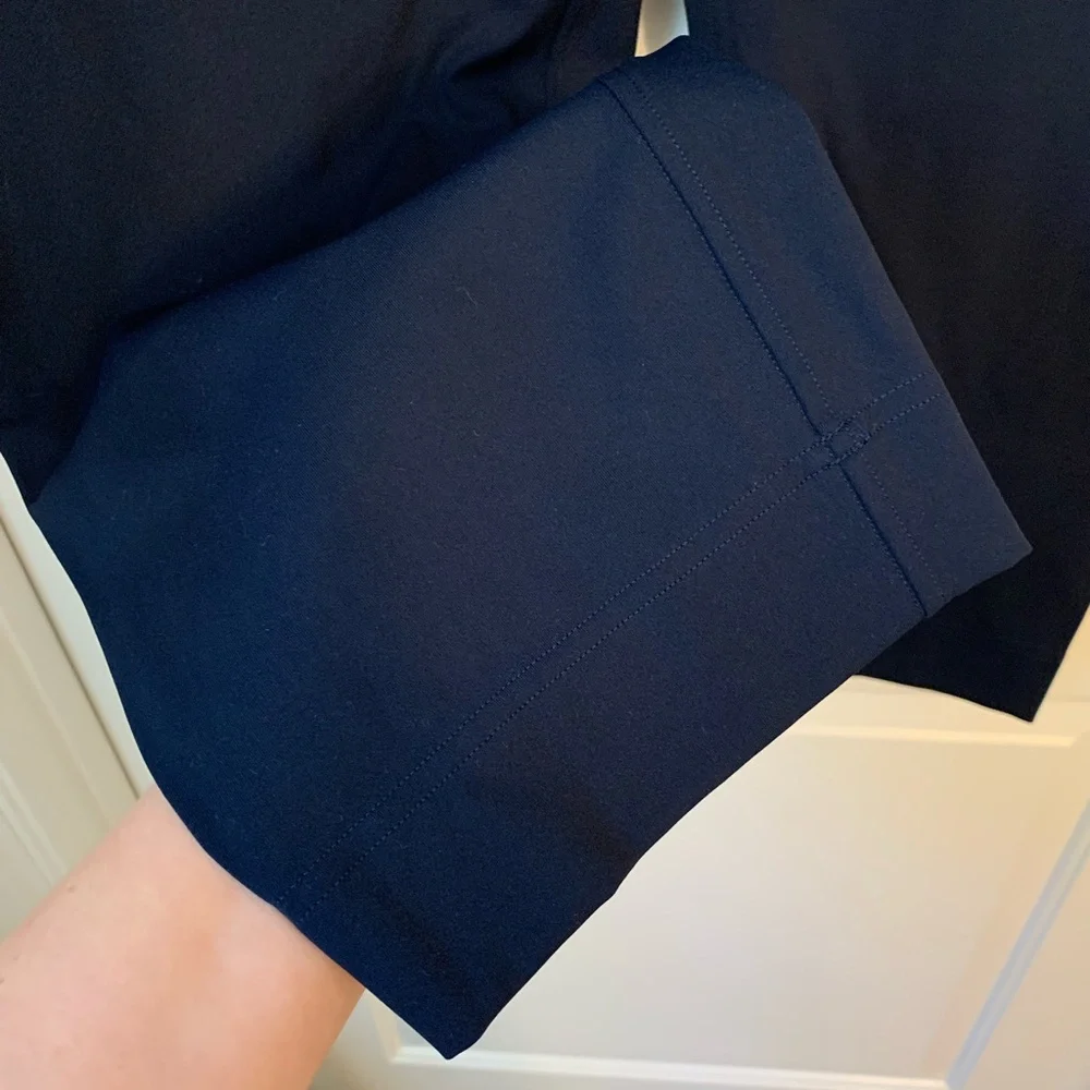 Lululemon Tapered-Leg Mid-Rise Pant 7/8 Length in True Navy